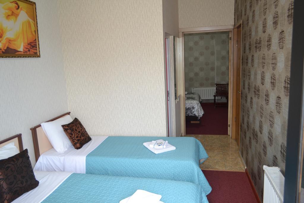 Hotel Elite House Batoemi Buitenkant foto
