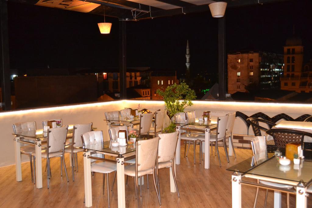 Hotel Elite House Batoemi Buitenkant foto
